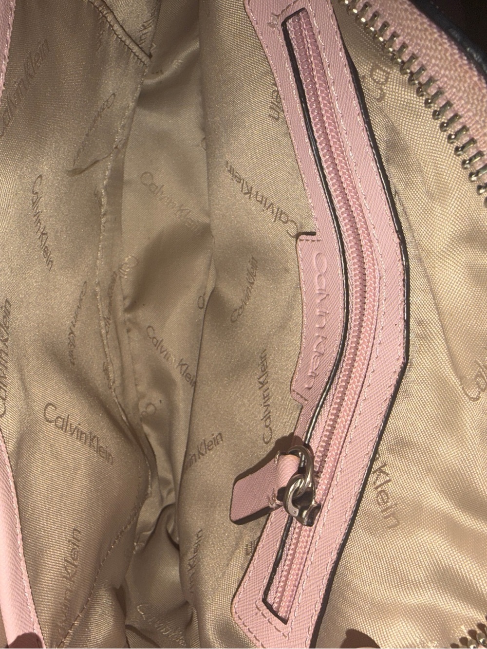 CALVIN KLEIN CROSSBODY - Picture 3 of 3